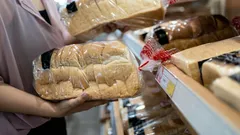 スライス済みの食パンを買うべきではない理由：専門家が意外な理由を指摘