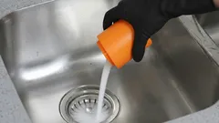 シンクの詰まりを1時間で解消：業者を呼ばずにできる簡単な方法